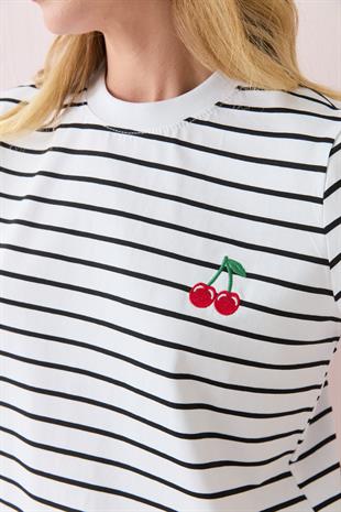 024692 CIZGILI KIRAZ NAKISLI TSHIRT