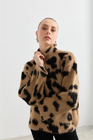 10112 DIK YAKA LEOPAR DESENLI KAZAK