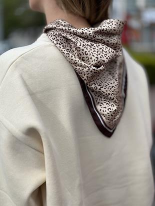 1026 FLARLI SWEAT