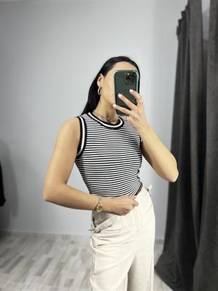 10559 BISIKLET YAKA CIZGILI TRIKO TOP