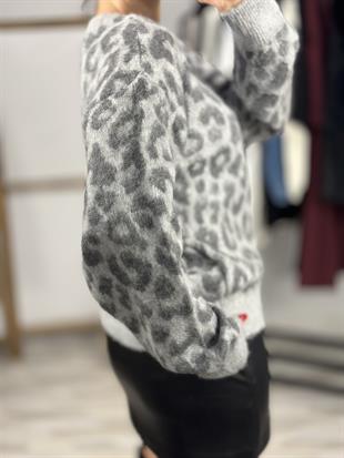 10632 BISIKLET YAKA LEOPAR SARDONLU TRIKO KAZAK