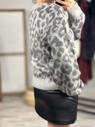10632 BISIKLET YAKA LEOPAR SARDONLU TRIKO KAZAK