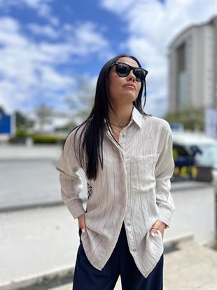 1111 SIRTI BASKILI GOMLEK