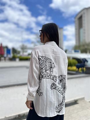 1111 SIRTI BASKILI GOMLEK