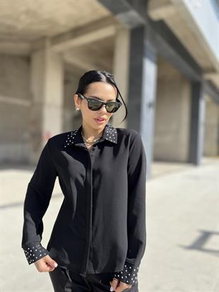 11669 YAKASI VE KOLU TASLI GOMLEK