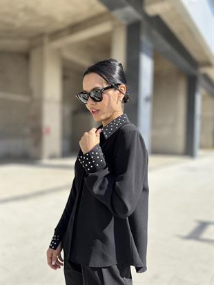 11669 YAKASI VE KOLU TASLI GOMLEK