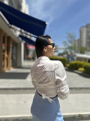 11701 BAGLAMA DETAYLI GOMLEK