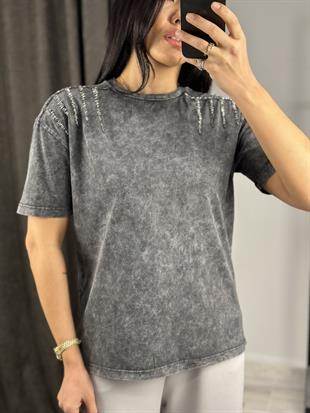 16043 BISIKLET YAKA ONU AKSESUARLI TSHIRT