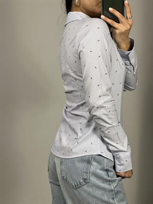 16172 CIZGILI YAPRAK DESENLI GOMLEK