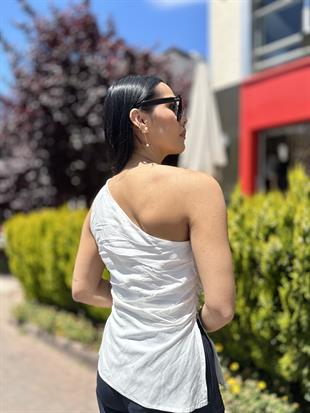 16228 GUL AKSESUARLI BLUZ