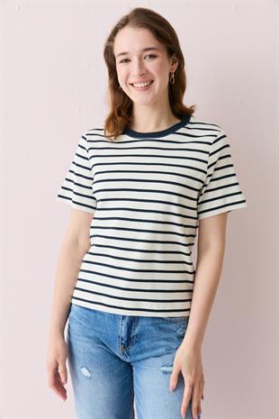 16711 SIFIR YAKA CIZGILI TSHIRT