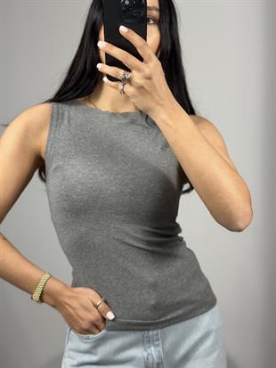 20847 KAYIK YAKA KOLSUZ TOP