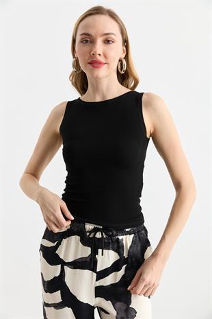 20868 KAYIK YAKA KOLSUZ TOP