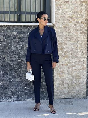 235048 CROP ZR TRENCH