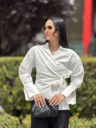 241023 DUZ YANDAN BAGLAMALI GOMLEK