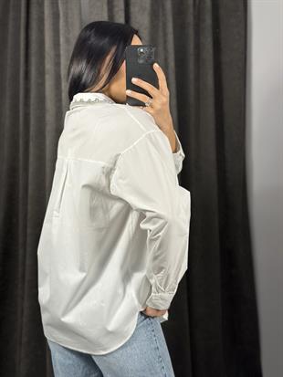 2416041 YAKASI TAS AKSESUARLI GOMLEK