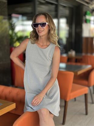251018 CIZGILI ELBISE
