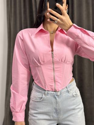 2884 FERMUAR DETAYLI GOMLEK