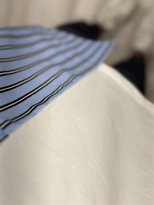 2916 GOMLEK DETAYLI TSHIRT