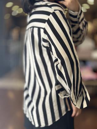 2972 CIZGILI LILYUM GOMLEK