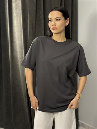 30735 TAS BASKI DETAYLI TSHIRT
