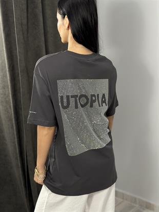 30735 TAS BASKI DETAYLI TSHIRT