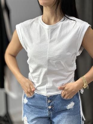 31075 YANLARI TASLI BUZGU DETAYLI TASLI TSHIRT