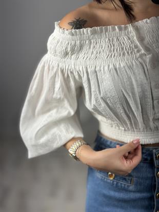 50258 OMUZU ACIK DUGMELI TOP
