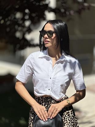 50489 CROP GOMLEK KISA KOLLU CEP DETAYLI