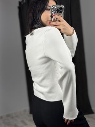 60411 DUGME DETAYLI CEPLI HIRKA