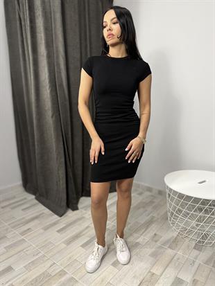 91114 BUZGULU VUCUDA OTURAN MINI ELBISE