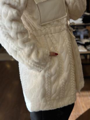 929 CEBI TASLI PELUS