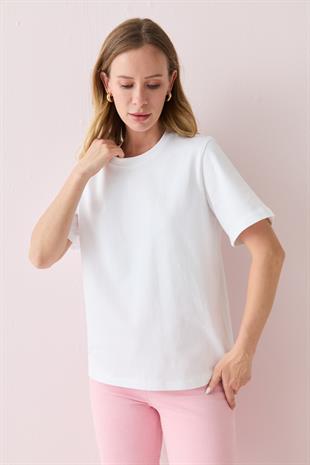 9494 KABARTMA YAZI DETAYLI TSHIRT