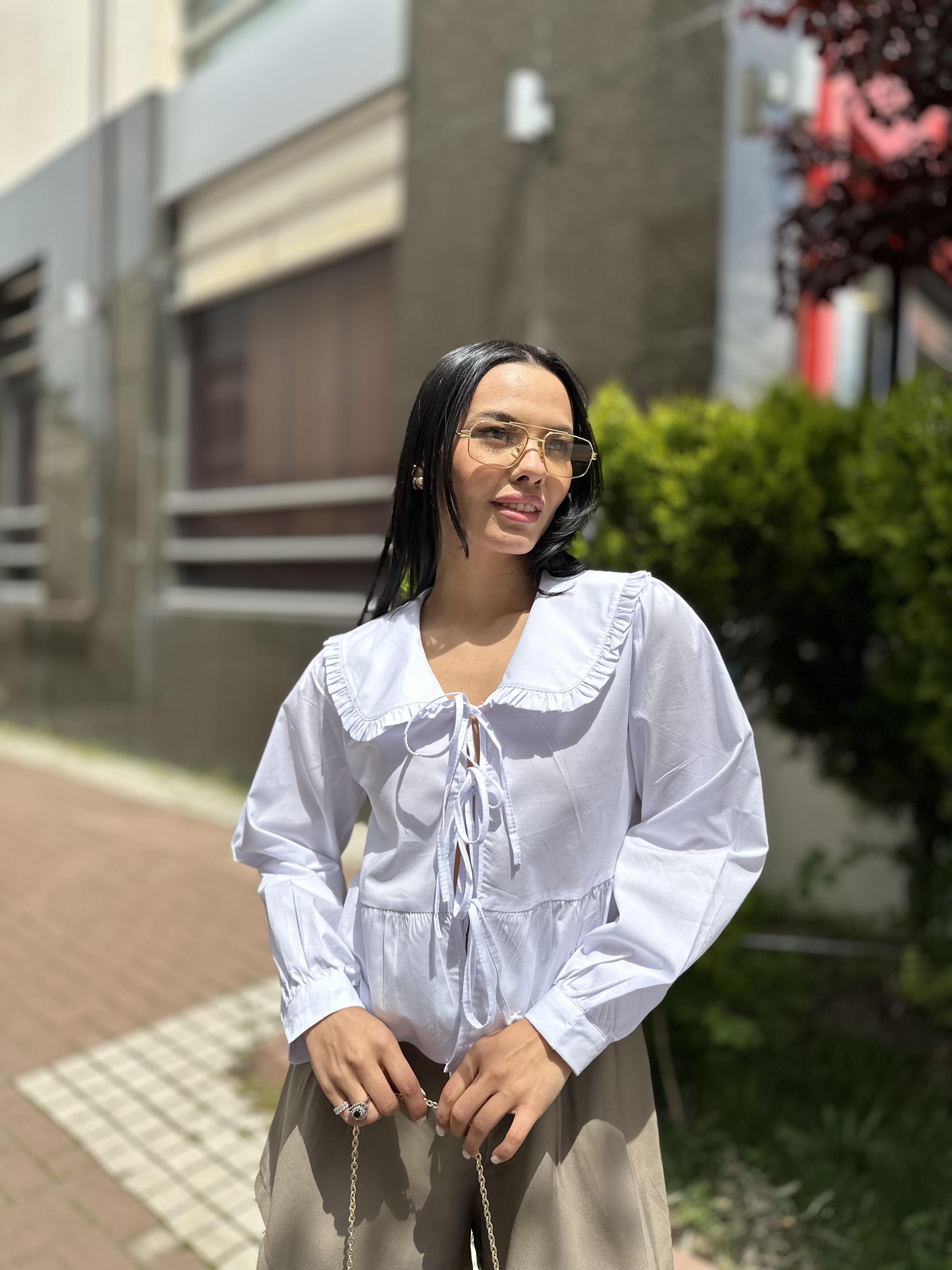 0091 GENIS YAKA BAGLAMALI GOMLEK