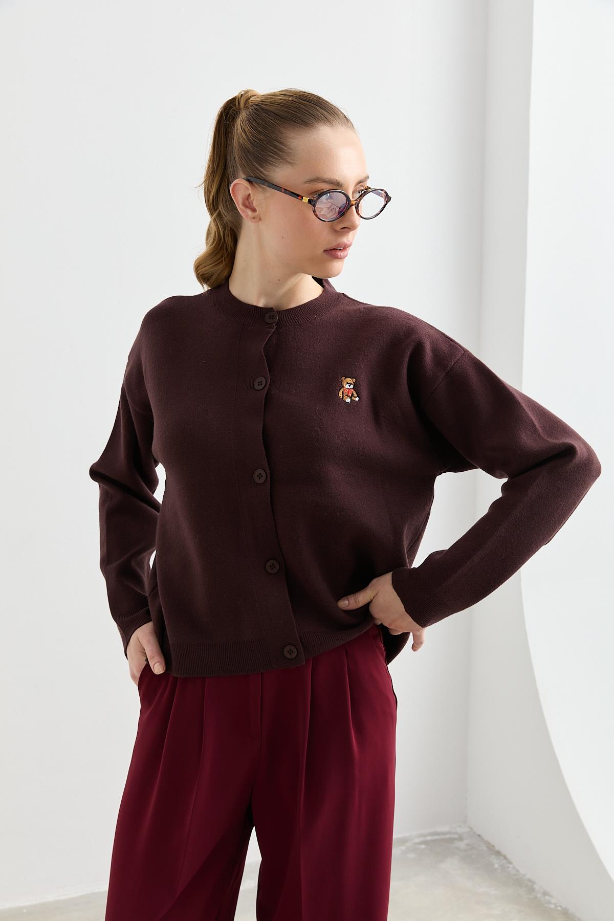 1015 TEDY HIRKA