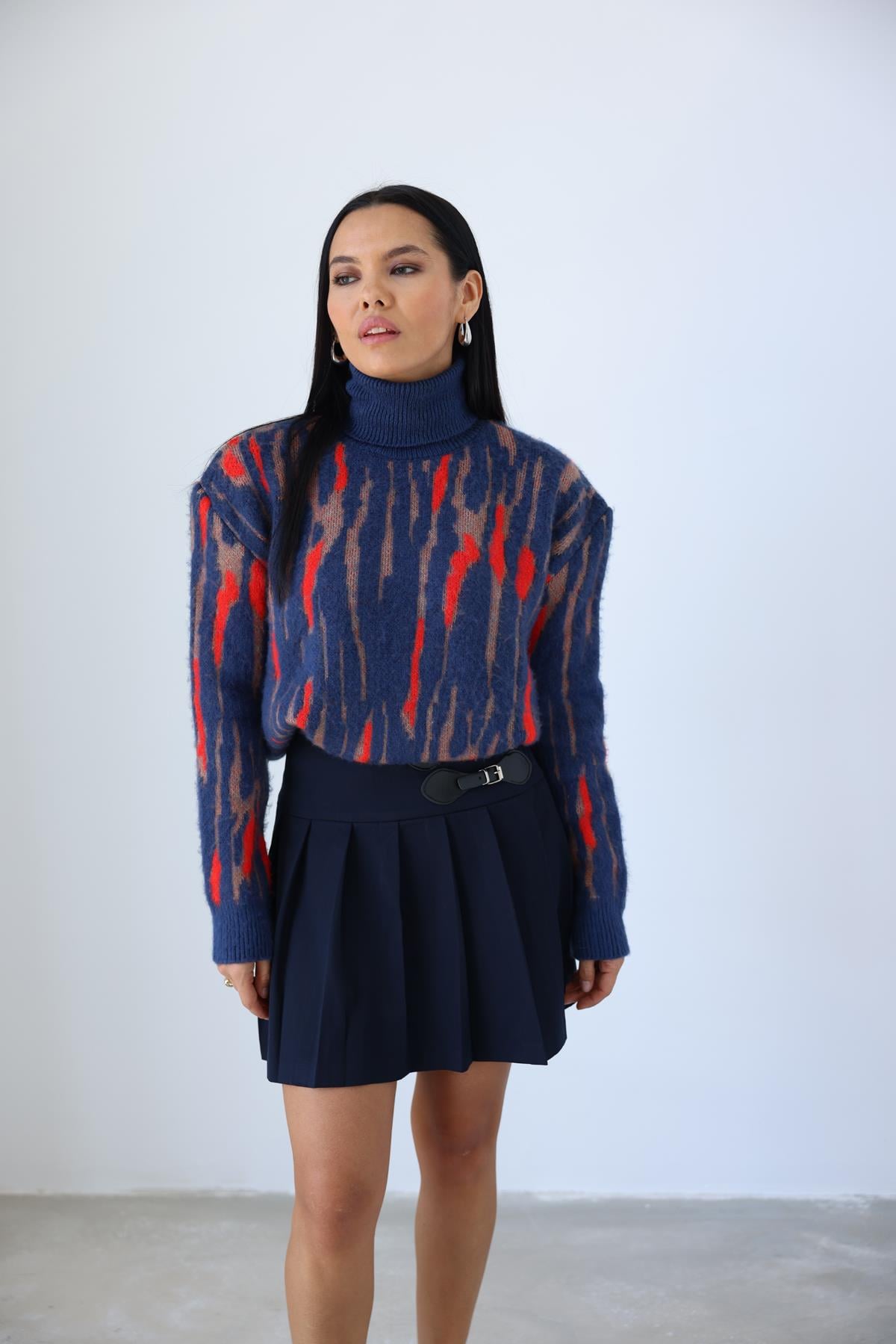231212 SARDONLU KARISIK DESEN KAZAK