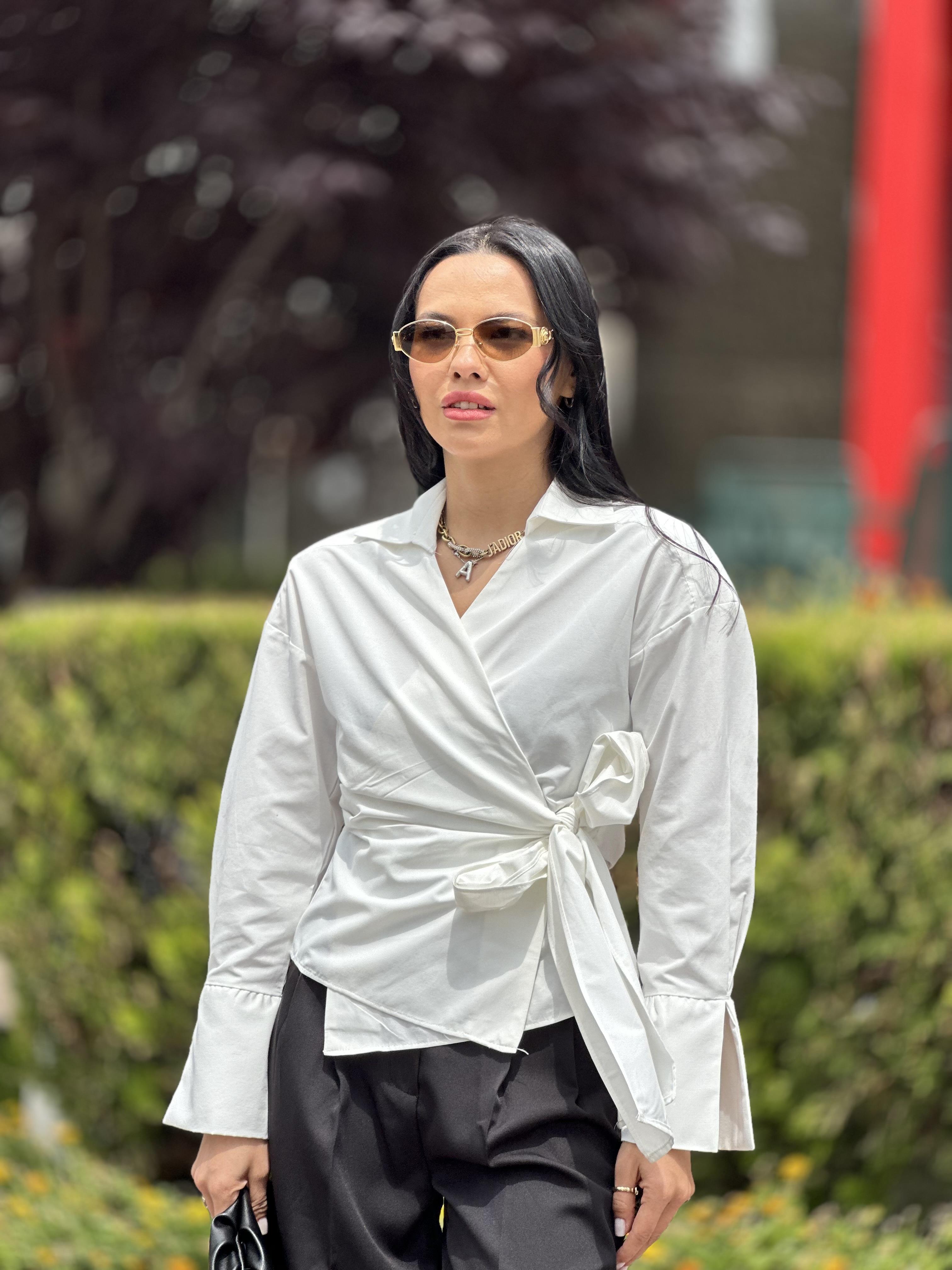 241023 DUZ YANDAN BAGLAMALI GOMLEK