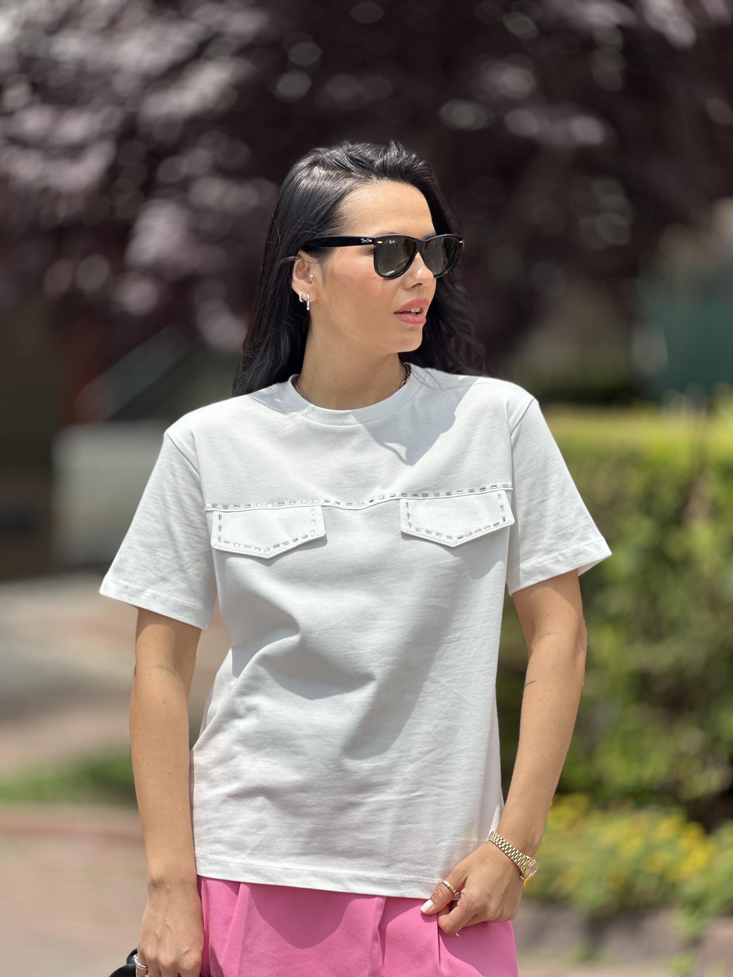 2930 CEP VE TAS DETAYLI TSHIRT