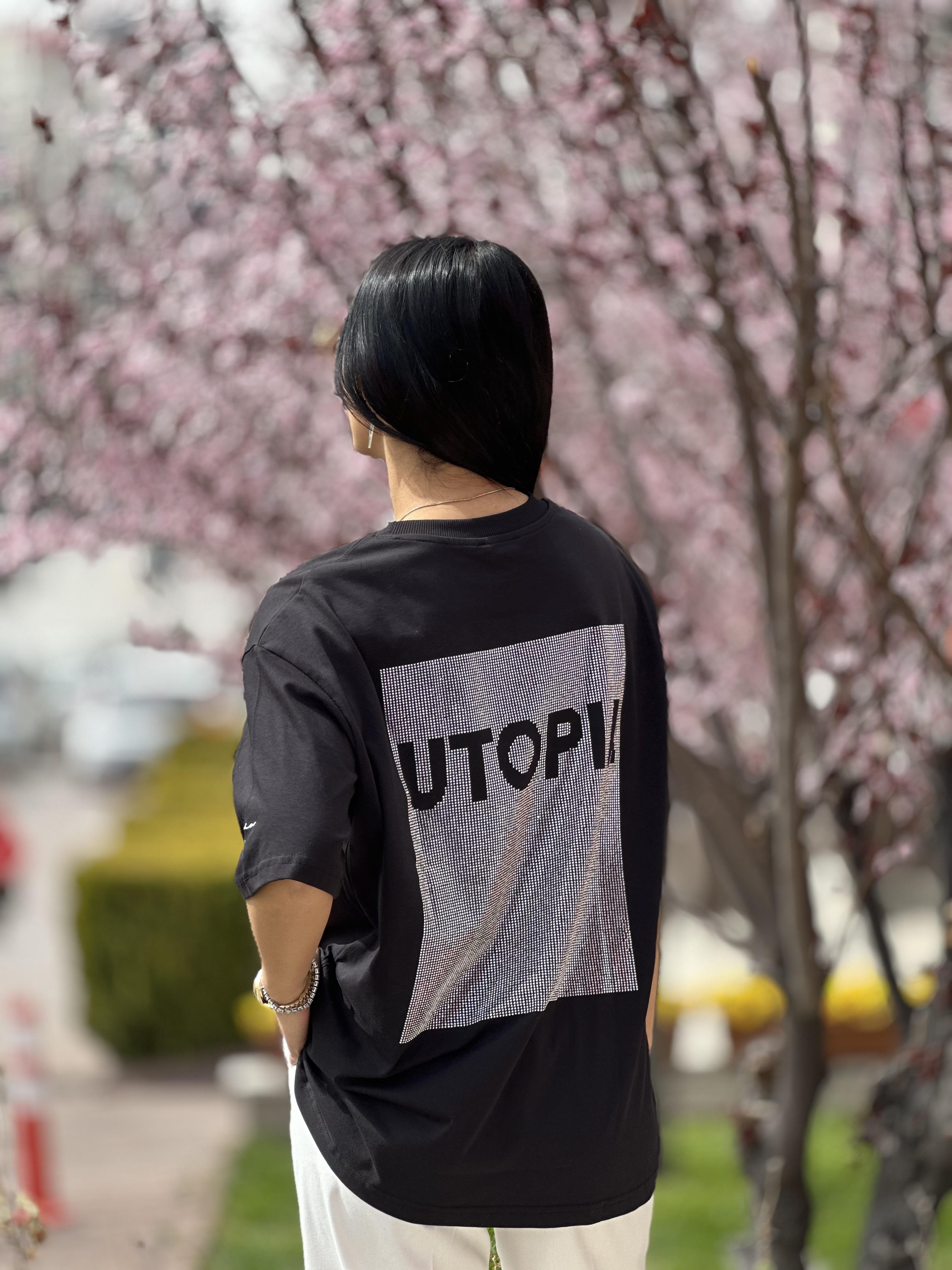 30735 TAS BASKI DETAYLI TSHIRT