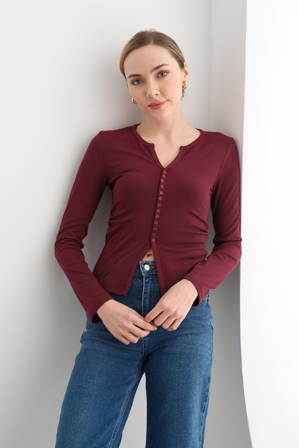 31548 DUGME DETAYLI BUZGULU TOP