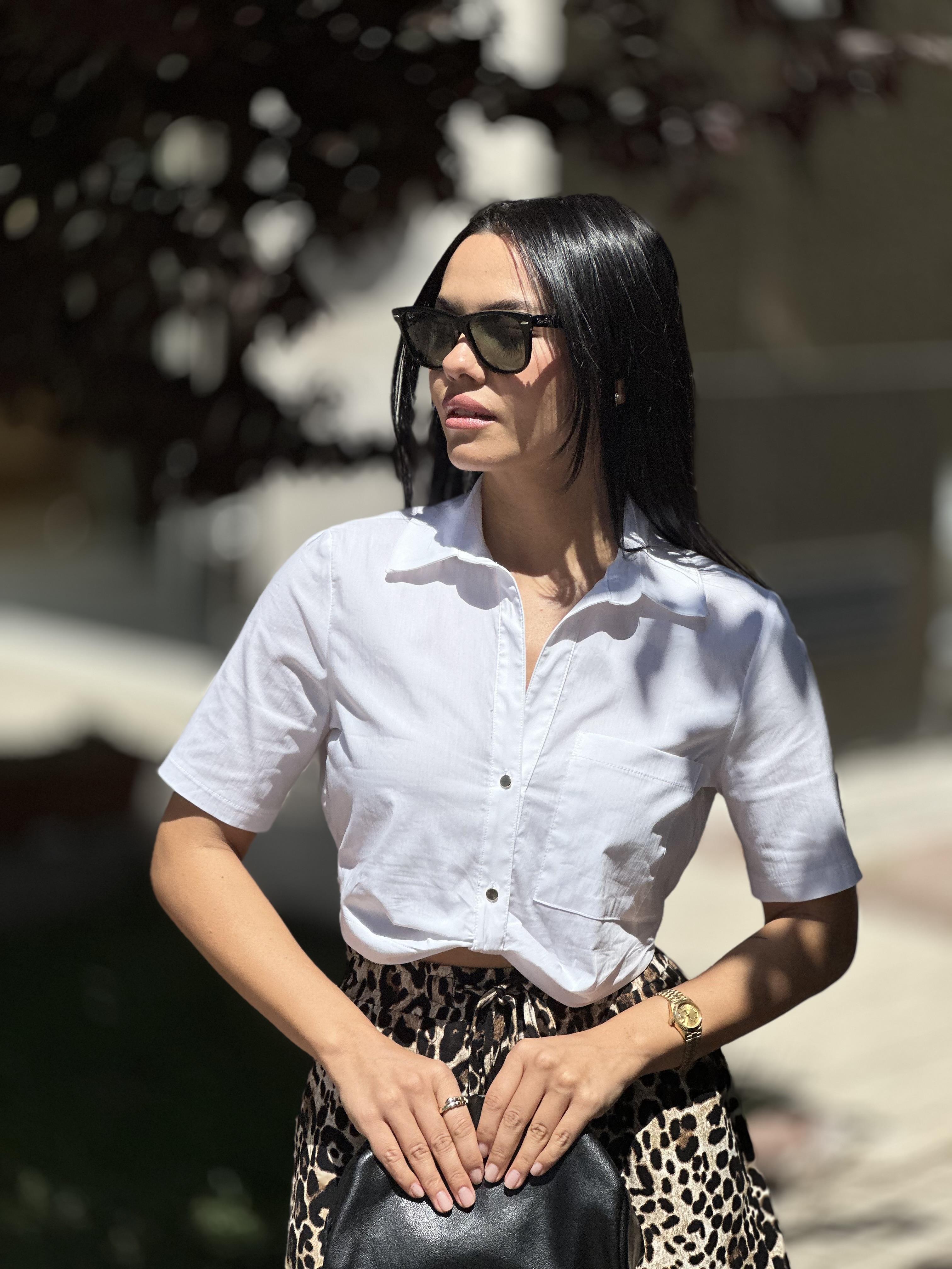 50489 CROP GOMLEK KISA KOLLU CEP DETAYLI