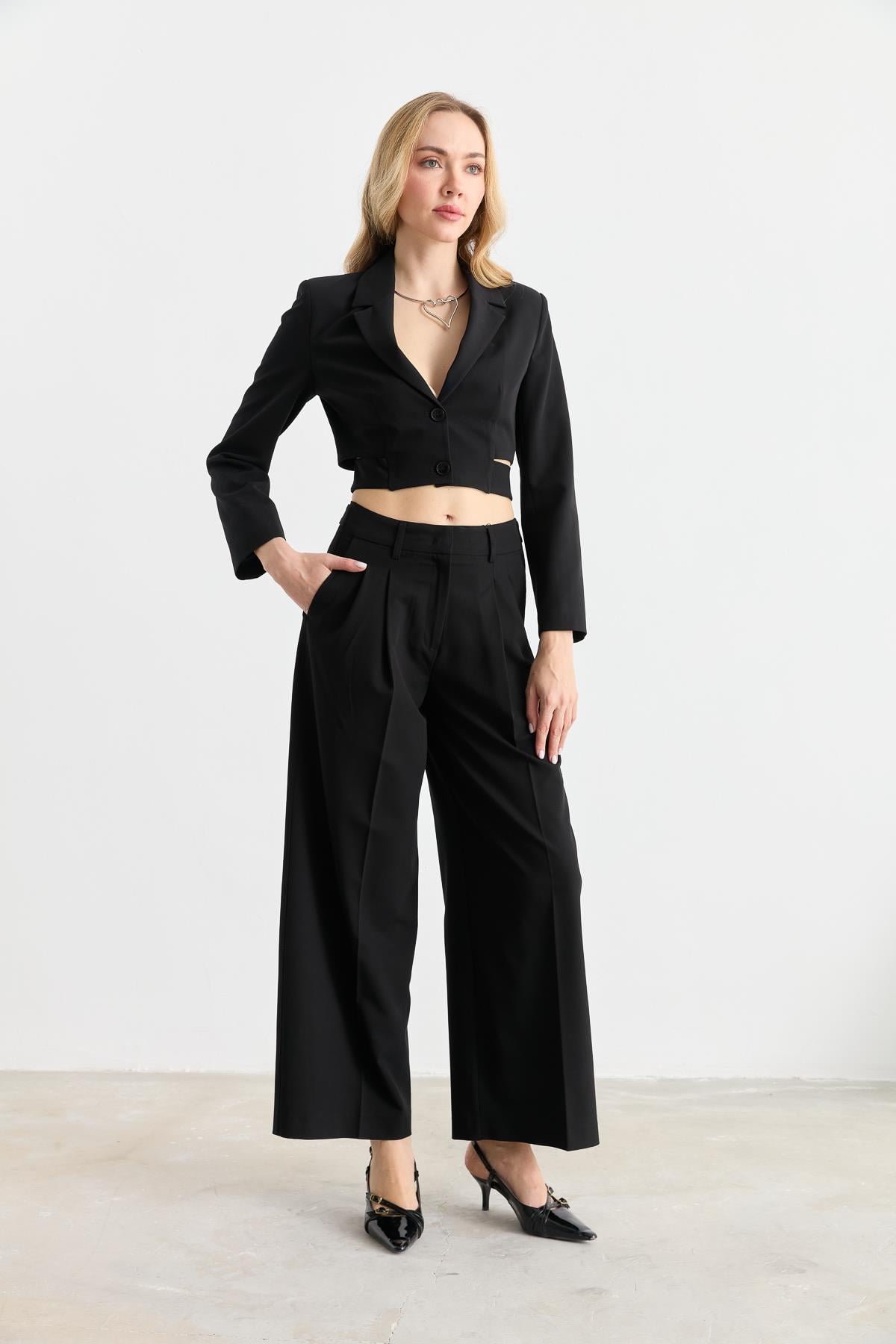 60760 TOKA DETAYLI CROP BLAZER