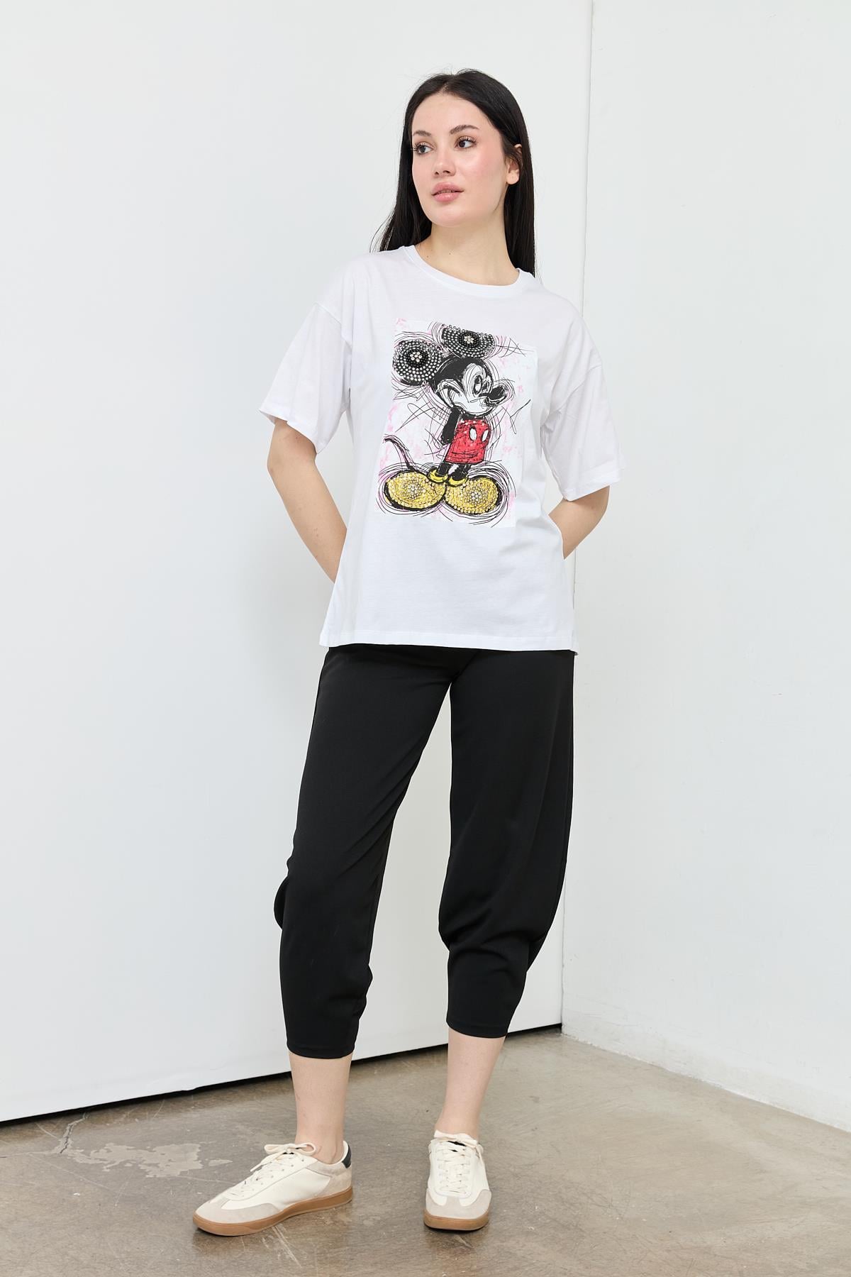 7023 ONU BUYUK BASKILI TSHIRT