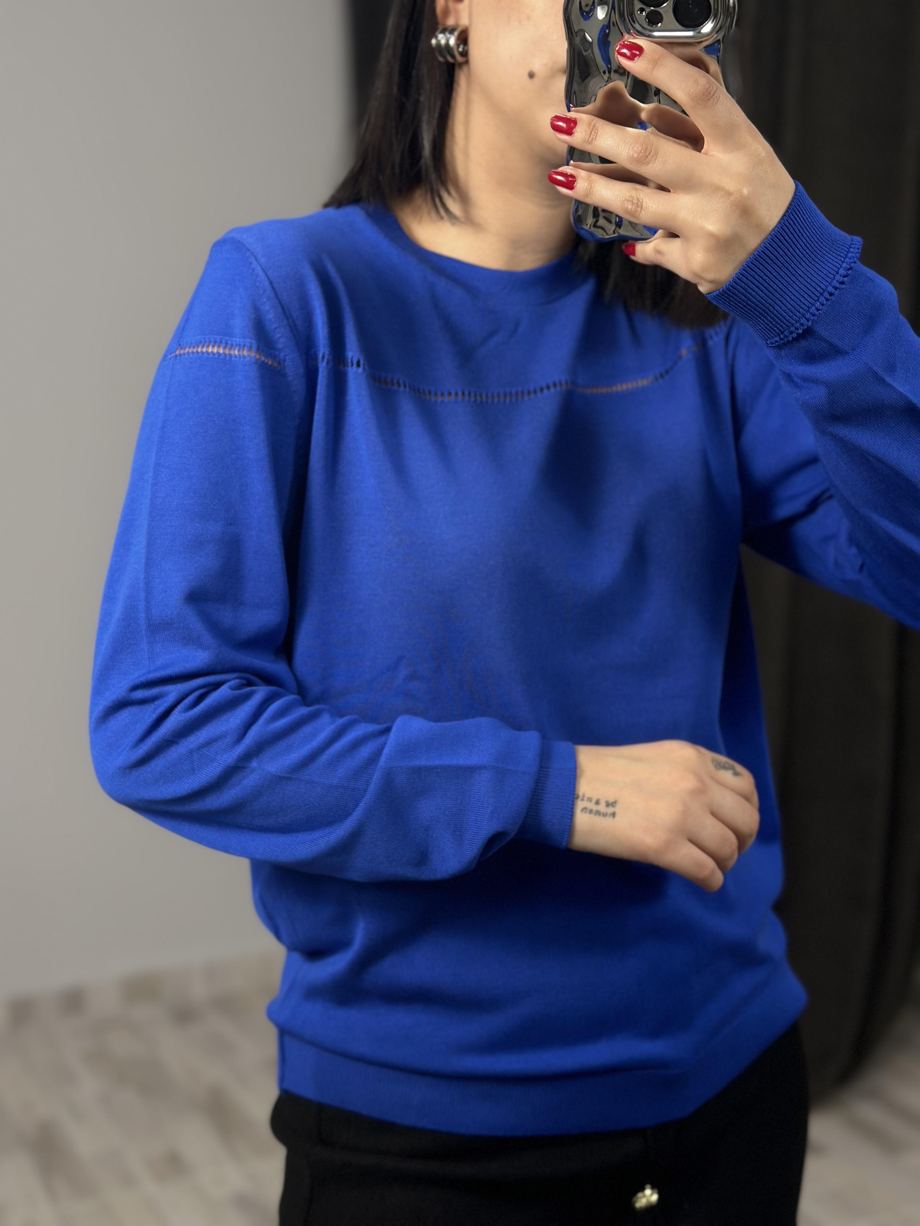 830 BISIKLET YAKA AJURLU TRIKO
