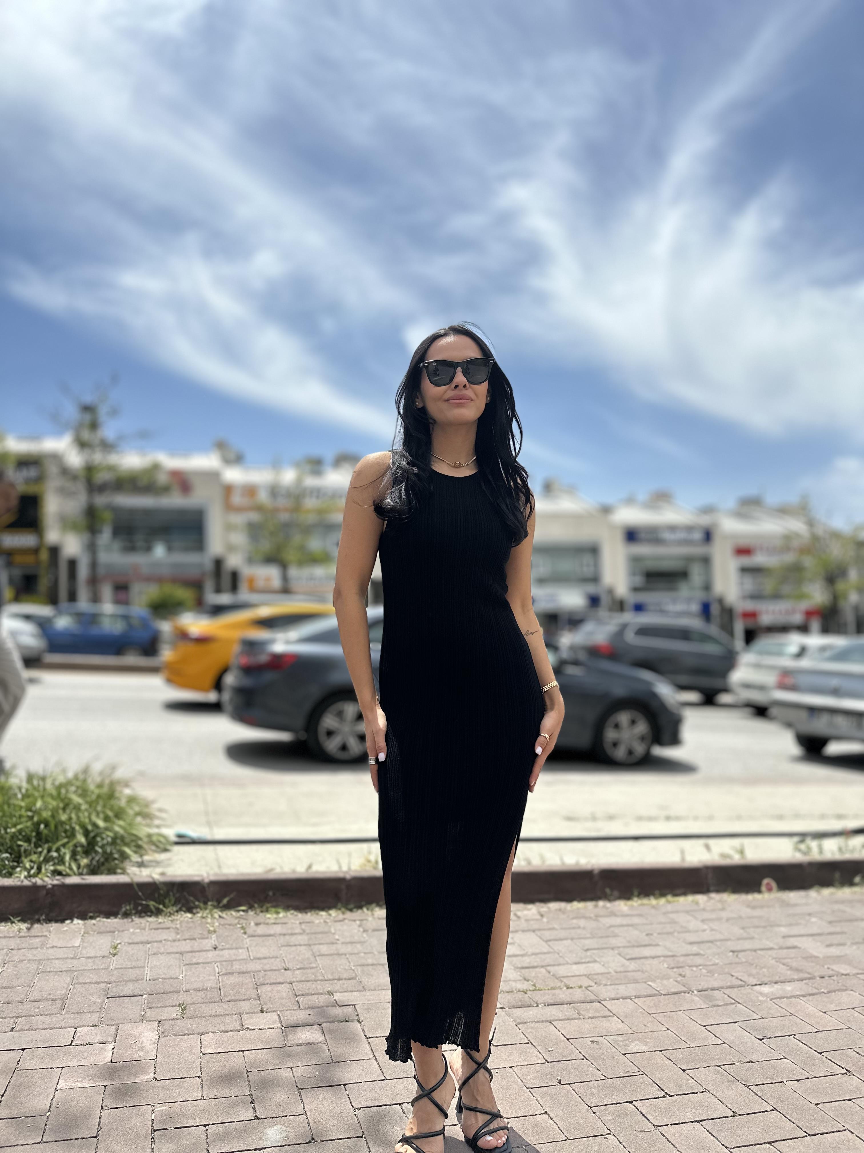 90202 FITILLI ASTARLI YIRTMAC DETALI INCE TRIKO ELBISE