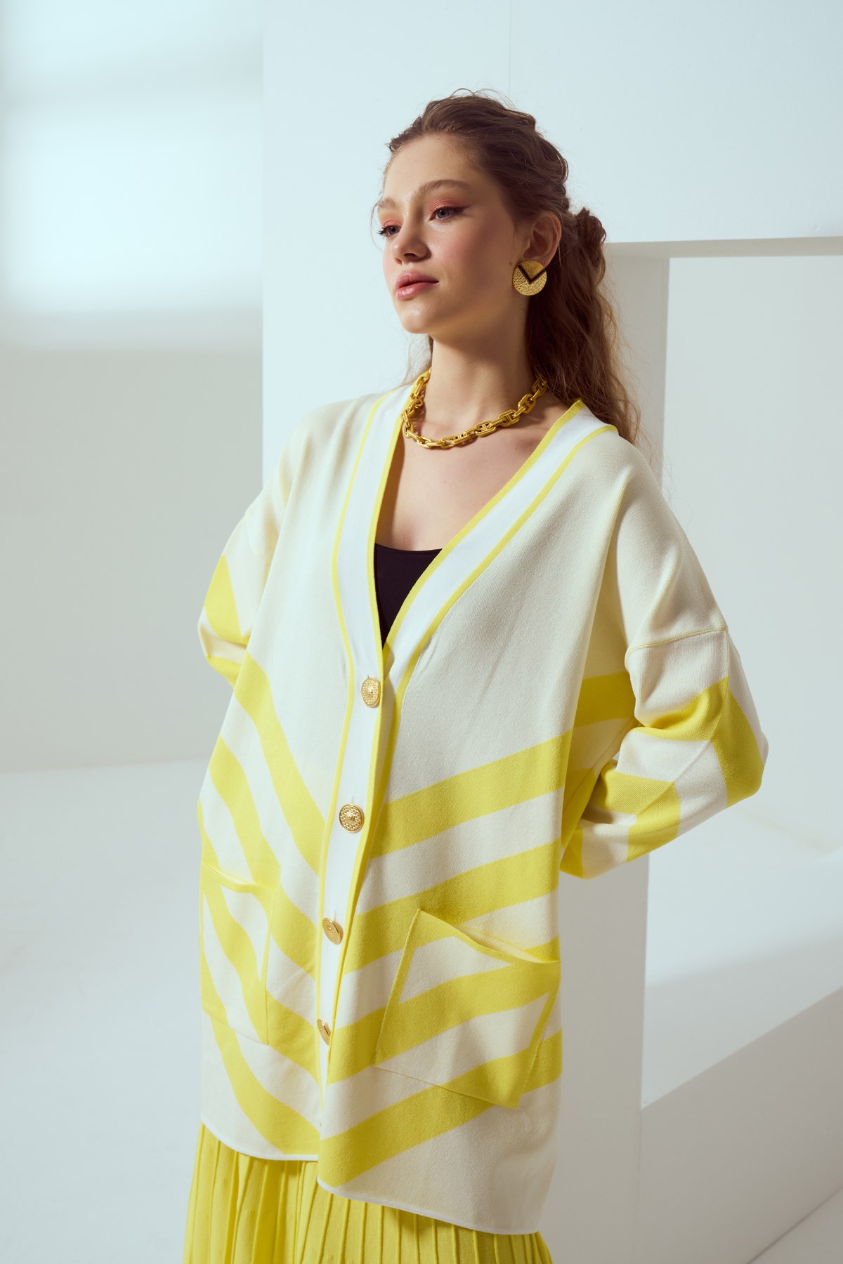 ASTERA HIRKA EKRU-SARI