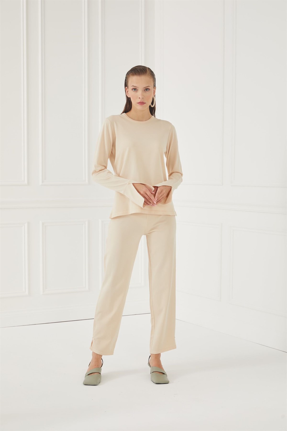 İNCİLİ SERİ KISA TUNİK BEJ