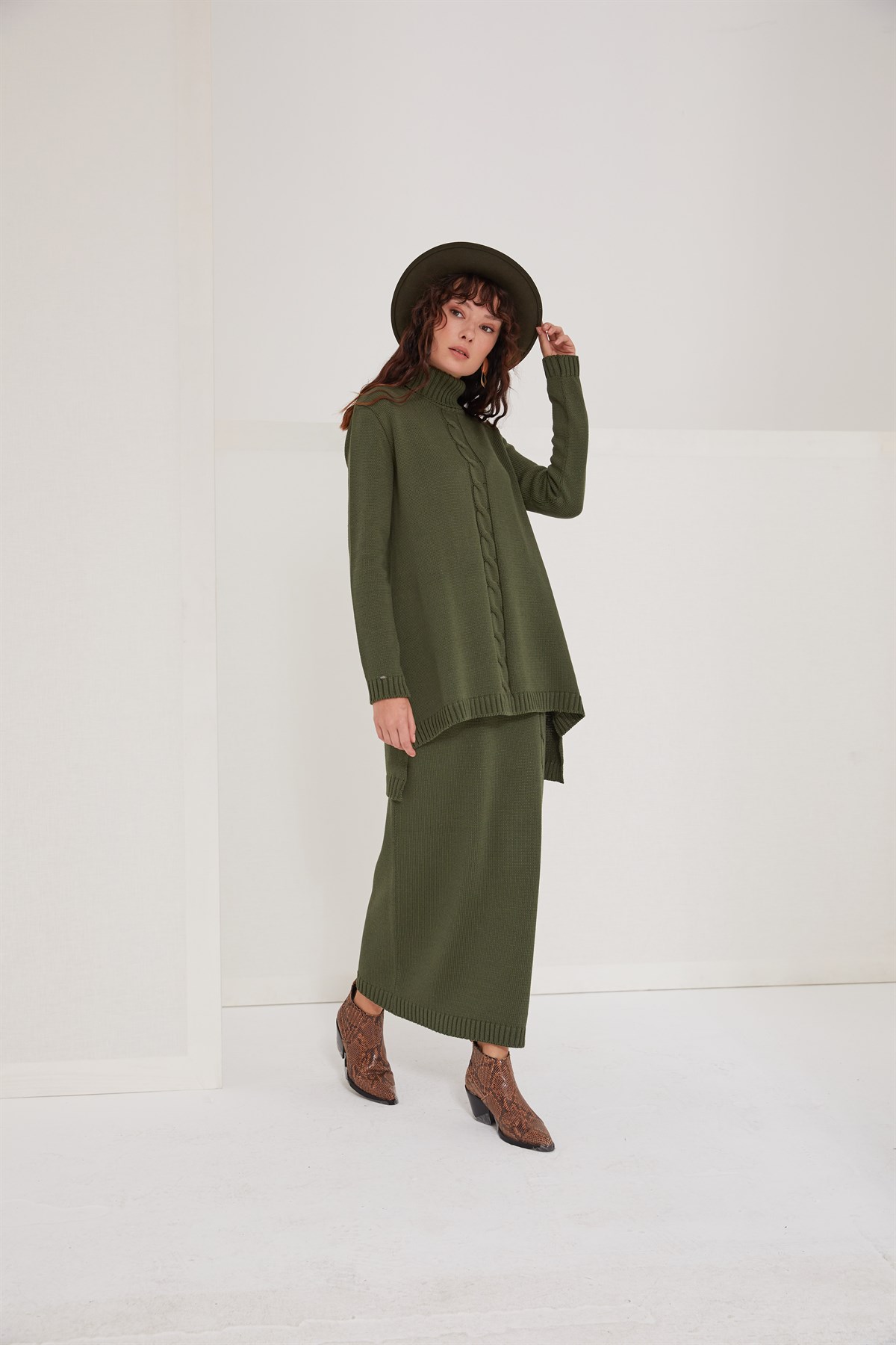 INES TUNIK HAKİ
