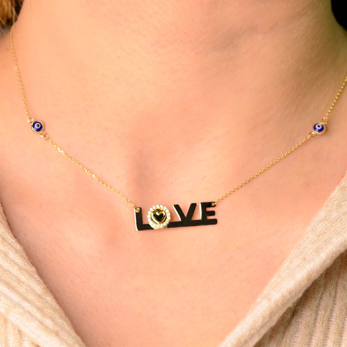 SEVGİLİLER GÜNÜ ALTIN LOVE KALP KOLYE