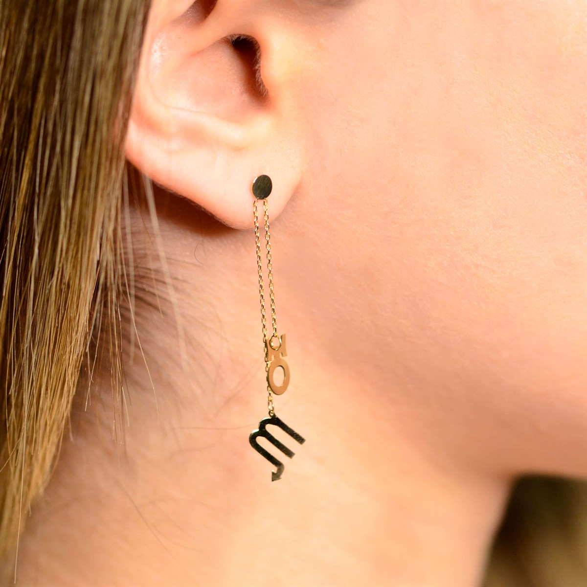 ALTIN AKREP BURCU KÜPE